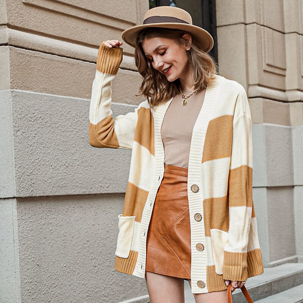 🎥 Colorblock Long V-Neck Cardigan with Pockets - Picture 7 of 17